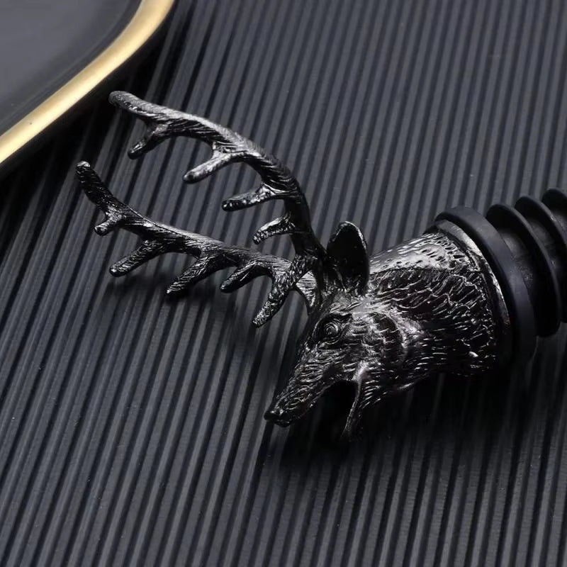 Deer Head Wine Pourer and Stopper - Zinc Alloy Bartender Tool and Wine Accessory